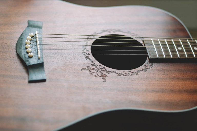 Do Acoustic Guitars Get Louder With Age? (Investigated)
