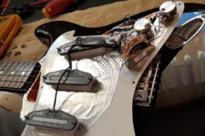 Electric guitar pickup and control wiring