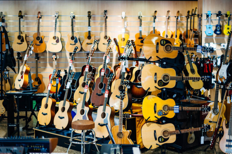 What Makes an Acoustic Guitar Sound Good or Bad?